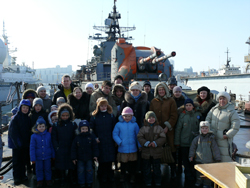Экскурсия по военному кораблю