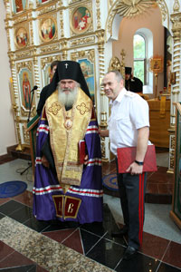 Фото, архиепископ Вениамин и Н.А. Вачаев