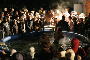 фото, крещенское купание 