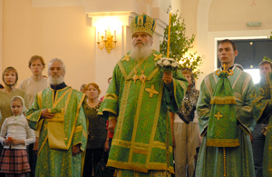 Фото, день Святой Троицы в Покровском соборе