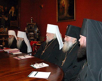 Состоялось последнее в 2005 году заседание Священного Синода Русской Православной Церкви