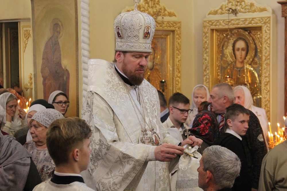 Митрополит Владимир совершил Всенощное бдение в канун праздника Крещения Господня