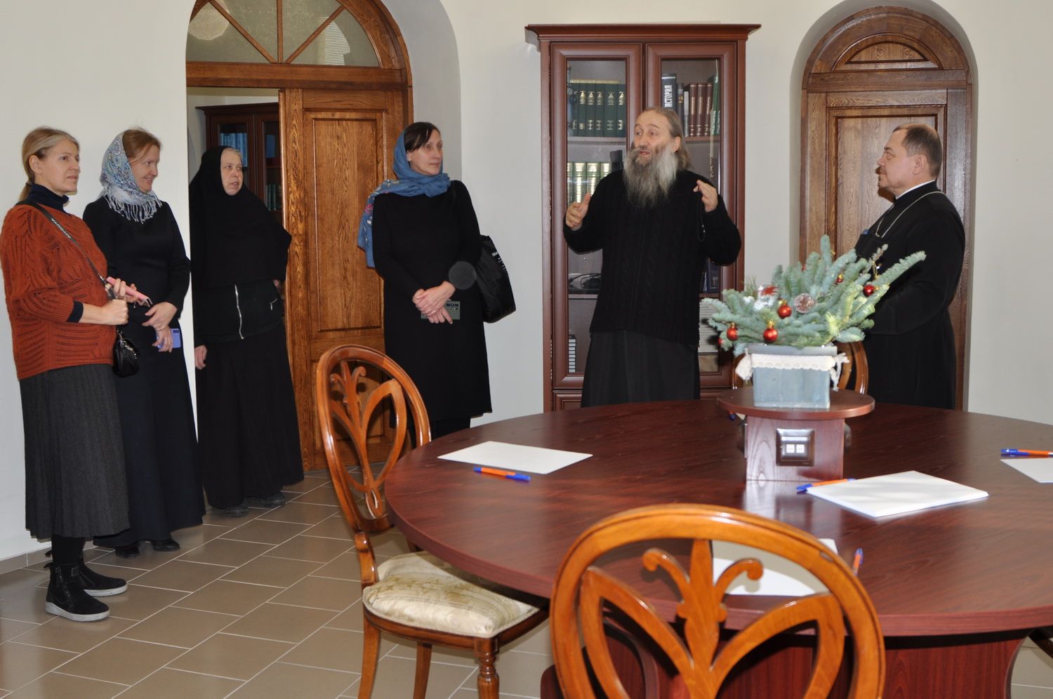 Рабочая группа по созданию музея Владивостокской епархии  посетила Духовно-просветительский центр Арсеньевской епархии