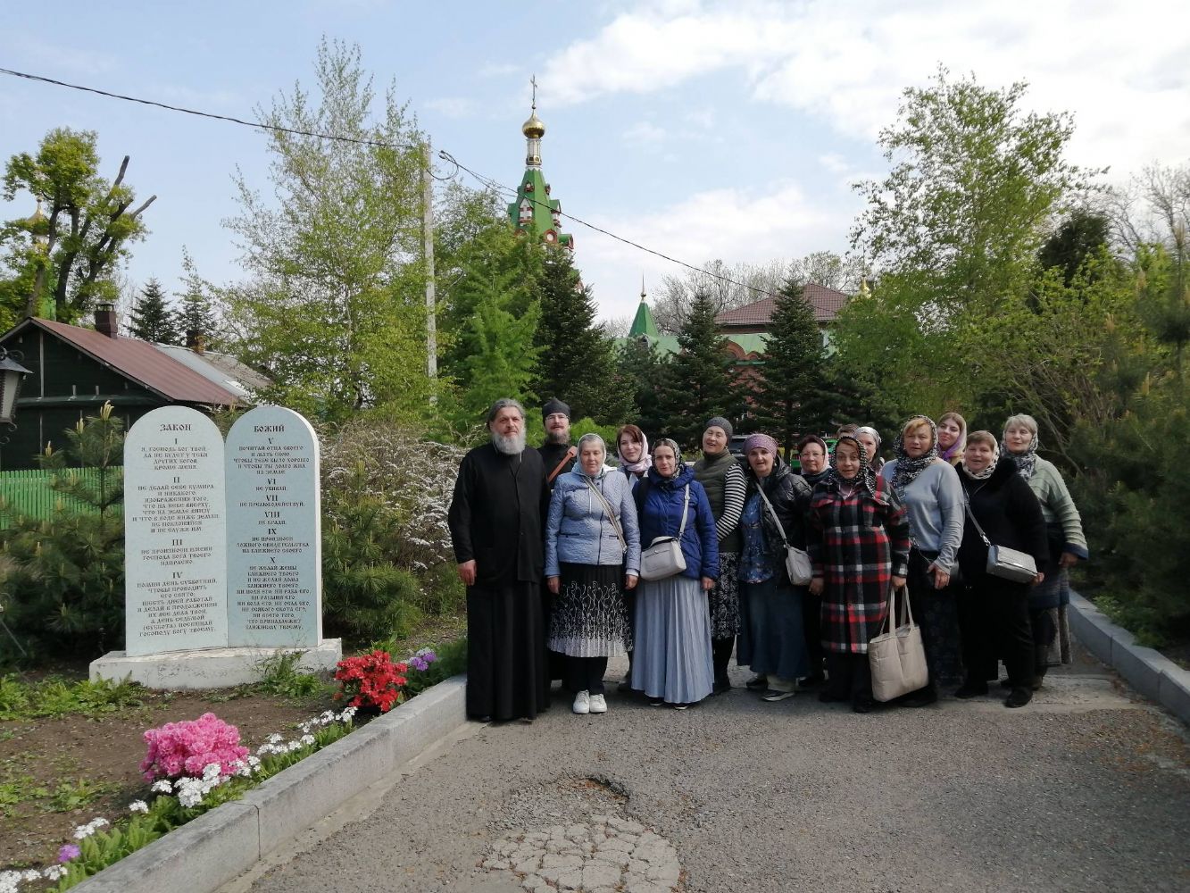 Владивостокская епархия принимает паломников из Донбасса
