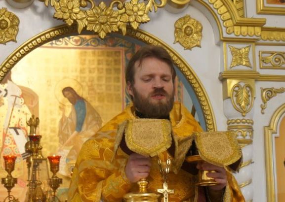 В День крещения Руси в Успенском храме совершили праздничную литургию