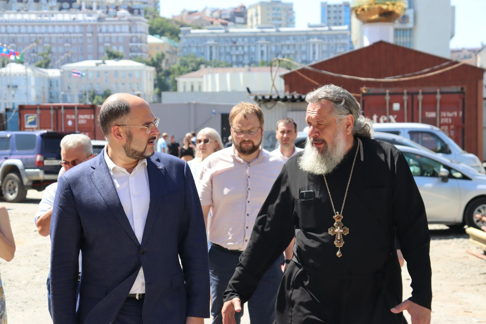 Глава города Владивостока принял участие в совещании, посвященном строительству Спасо-Преображенского собора
