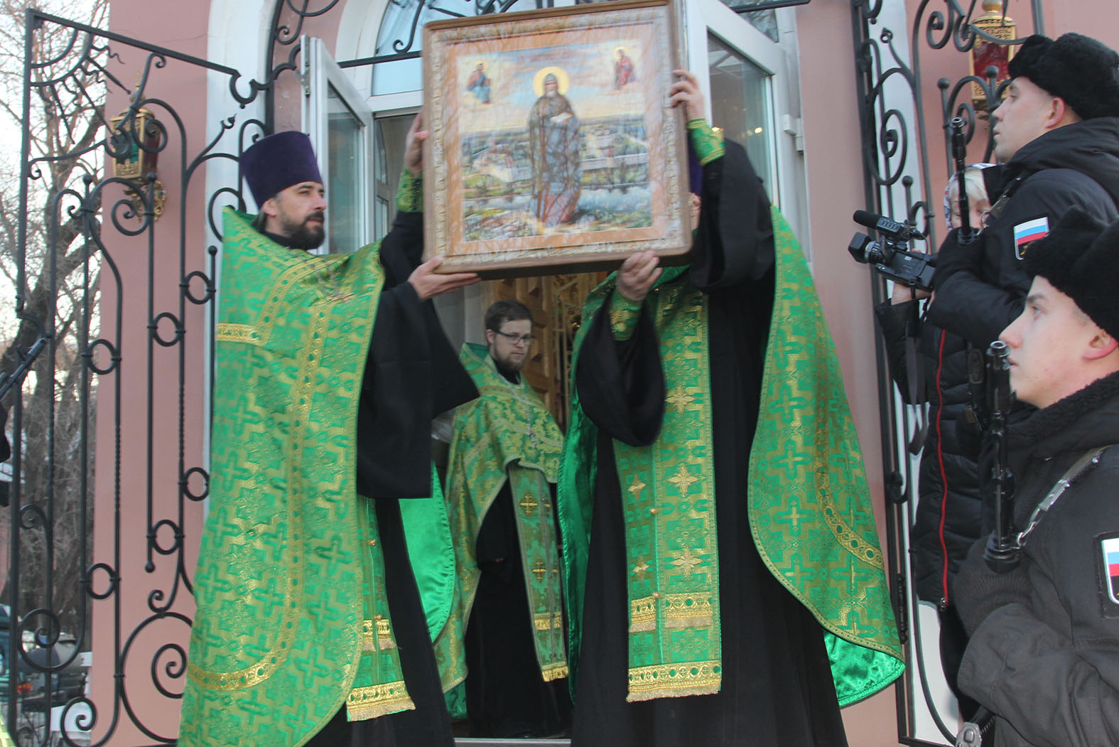 Во Владивостокскую епархию принесена икона св. прп. Иосифа Волоцкого