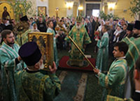 Праздничная литургия в День Святой Троицы