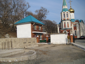 На приходе святителя Николая в районе бухты Диомид. Фото