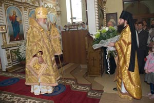 Иеромонах Нафанаил Поздравляет владыку