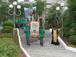 Фото, Владивосток, крестный ход направляется на границу