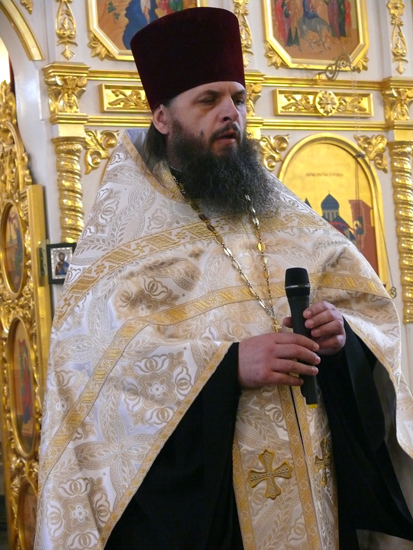 Панихида о почившем Патриархе в Покровском соборе Владивостока