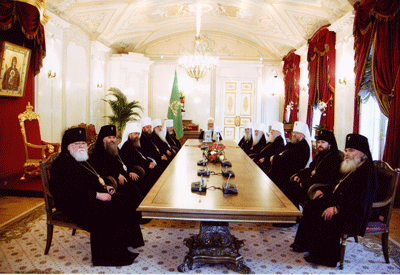Фото, участники выездного заседания Священного Синода в Санкт-Петербурге - в исторической синодальной резиденции, май 2009 г. 
