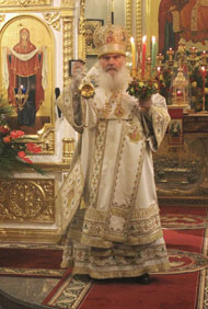 В праздник Светлой Пасхи Христовой митрополит Вениамин возглавил торжественное богослужение