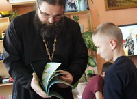 Праздник и подарки детям к Дню православной книги