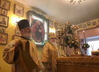 Митрополит Вениамин совершил литургию в храме святителя Спиридона