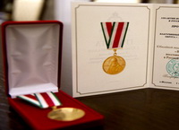 Патриаршими медалями награждены священники