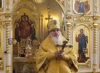 В день памяти Московских святых митрополит Вениамин совершил Литургию