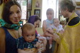 Таинство Крещения приняли младенцы, которым сохранили жизнь сотрудники Центра «Колыбель»