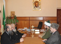 Митрополит Вениамин встретился с главой мусульман Дальнего Востока