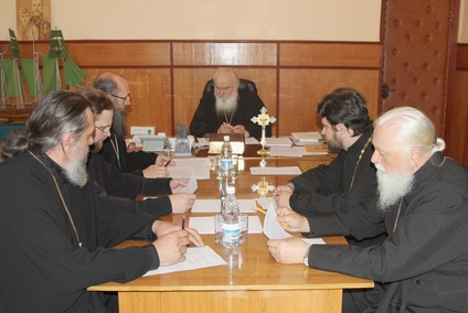 Под председательством митрополита Вениамина прошло заседание Епархиального совета