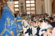 Владыка Вениамин посетил праздник в храме при Православной гимназии