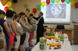 В праздник Преображения в роддоме № 3 Владивостока будущих мам угостили освященными яблоками