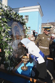 В День народного единства и Казанской иконы Божией Матери прошли массовые праздники