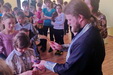 Детям из школы-интерната с.Черниговка подарили православные книги