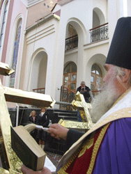 Фото, освящение крестов на храме святого князя Игоря Черниговского