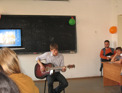 Фото. Владивосток, посвящение в студенты состоялось на отделении теологии и религиоведения ДВГУ 