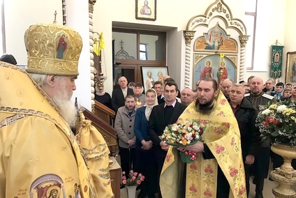 В день памяти святителя Николая митрополит Вениамин посетил IV благочиние (обновлены фотогалереи)