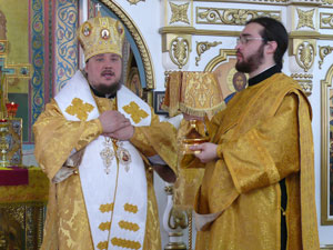 Фото, Корейские клирики приняли участие в архиерейских богослужениях