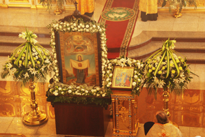 Соборное архиерейское служение в Покровском храме