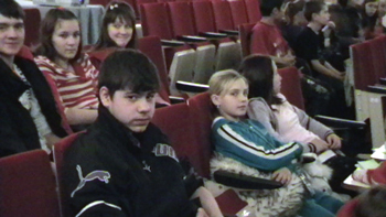 Фото, патриотическая акция в кинозале при храме Казанской иконы Божией Матери