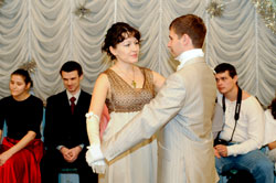 Фото. Владивосток, I Рождественский бал. Танец