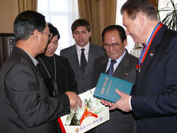 Фото, делегация из КНДР 