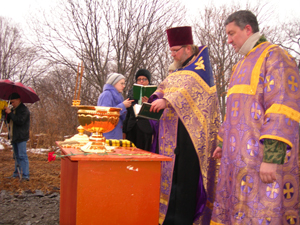 Фото, освящение закладного камня и места под будущую часовню
