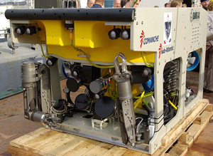 Клирик епархии освятил подводный аппарат 