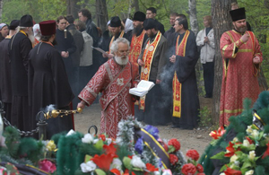 Фото, лития об усопших на «Лесном» кладбище