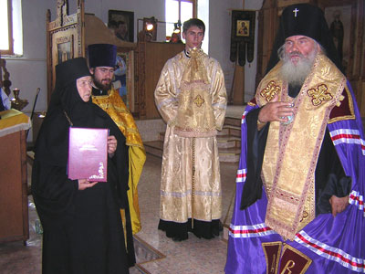 Монахиня Филарета получила Дарственную на здания