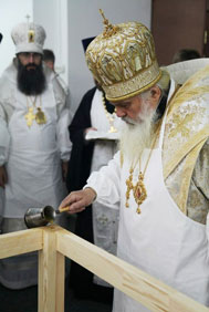 Нижний храм Казанского собора Находки освящен Великим чином