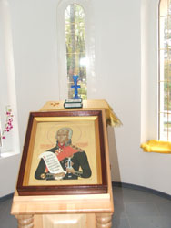 Фото, часовня святого праведного воина Федора Ушакова