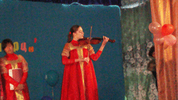 Фото. Булыга-Фадеево, Лариса исполняет «Вальс цветов»