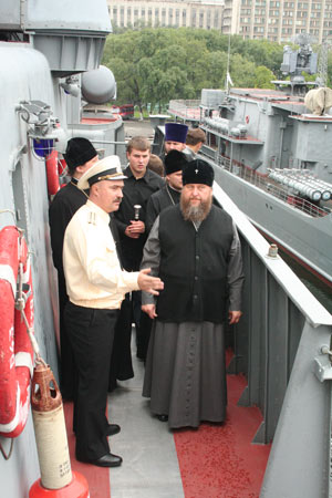 фото, Костромская делегация посетила штаб ТОФ и боевой корабль «Маршал Шапошников»