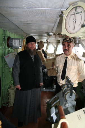 фото, Костромская делегация посетила штаб ТОФ и боевой корабль «Маршал Шапошников»