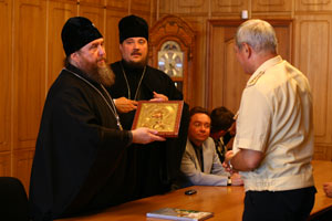 фото, Костромская делегация посетила штаб ТОФ и боевой корабль «Маршал Шапошников»