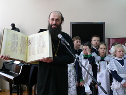 Фото. Владивосток. руководитель Издательского отдела епархии игумен Иннокентий (Ерохин)