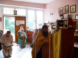 Фото. Владивосток, протоиерей Александр Талько, молебен с чтением акафиста свт. Луке