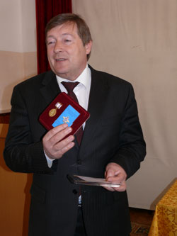 Епископ Сергий награжден медалью «Патриот России»